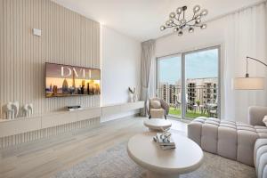 DVH Luxe Retreats 1BR Yas Island by Ferrari World and Yas Mall