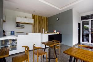 OYO 94724 The Regia Tambun By Ultimo