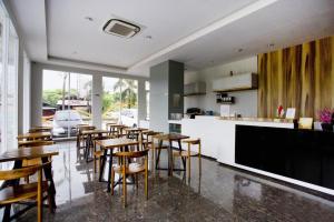 OYO 94724 The Regia Tambun By Ultimo