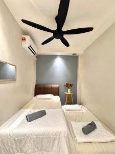 S16-03 Metrocity Square Condominium - 3R2B - 8 Pax