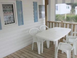 Mobil home avec terrasse pour 4 personnes - API-1-52-656