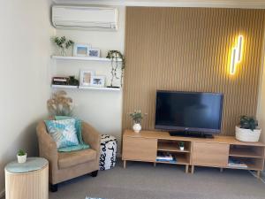 GREENVIEW, BFast,WiFi,Fetch, Walk2Pizza,Liquor