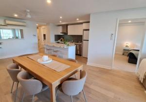 Scarborough Luxe - Ocean Views - King size Beds