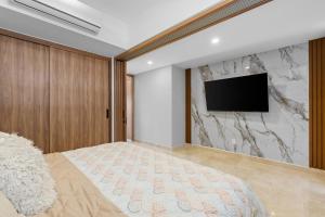 Beachfront, luxurious, with amazing view