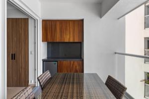 Luxurious oceanfront condo