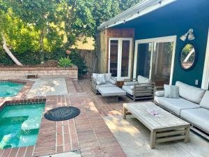 Laurel Canyon Sanctuary with Pool and Spa