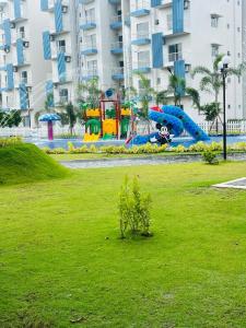Santorini Blue Sapphire - Luxury 3BR Theme Park Resort Apartment - Negombo