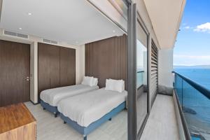 Unforgettable Holidays by the Ocean