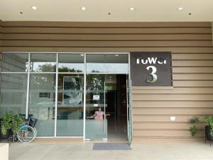 Cozy 2 Bedroom Condo with Balcony for Rent