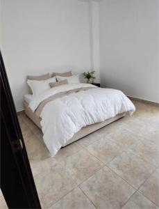 Elegante apartamento con Golf, Restaurantes y Spa