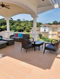 Elegante apartamento con Golf, Restaurantes y Spa