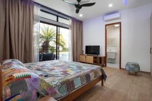 Pattana Sun Villa - Modern 4 Bedrooms Villa with Pool