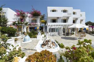 Vrohaki Studios & Rooms Paros Greece