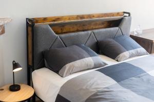 Chambre New York à Liège Moderne avec salle de bain privée spacieuse, check in autonome, 2eme etage