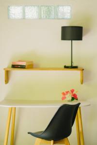 Yay Lodge SIARGAO, spacious room with AC & hot shower and fast Starlink Wifi