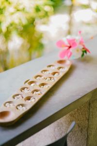 Yay Lodge SIARGAO, spacious room with AC & hot shower and fast Starlink Wifi