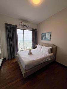 2 Bedrooms Seaview Apartment in Silverscape Residence