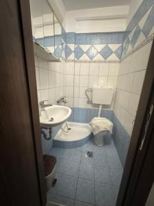 ANASTASIA’S APARTMENT