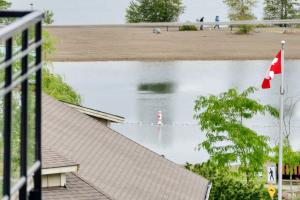 Modern 4BR unit Lake Views