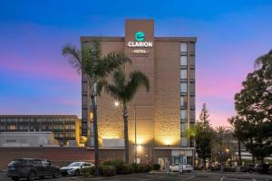 Clarion Hotel Anaheim Resort