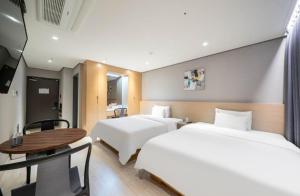 Andong Case Hotel