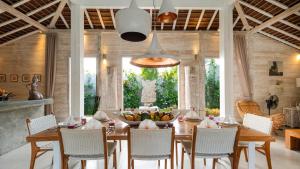 Villa Little Mannao by Villa Finder