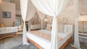 Villa Little Mannao by Villa Finder