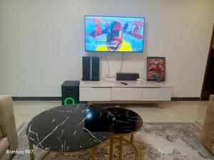 Elegant modern retreat residencies with swimming pool ,fully equipped gym and amazing breathtaking city views in kilimani