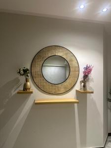 شقة الراحه غرفة وصالة في وسط الرياض بموقع هادئ ومميز