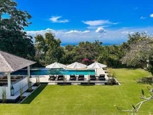 The Backyard Bingin - Private Mansion, overlooking Bingin Beach, with Cook, Ideal for Private Events and Weddings