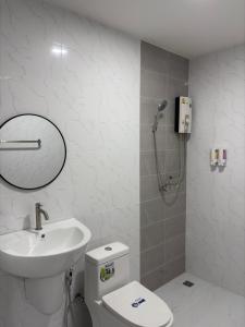 The Six Resort Lopburi