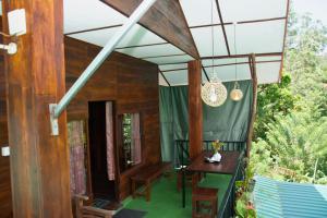 View arch wood cabin