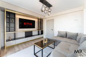 MoHost Valcom - Skyline Penthouse Escape