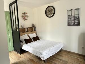 Le COCON STUDIEUX - Studio tout équipé- Quartier Lahitolle