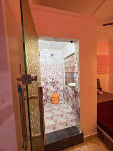 shikarys palace near charminar