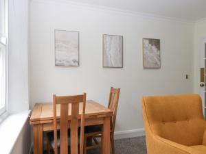 Flat 2 Battledown Grange