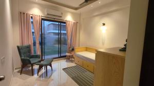 Cozy 3BHK Villa with Private Lawn in Karjat