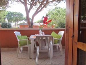 Chill in our gorgeous pool-Beahost