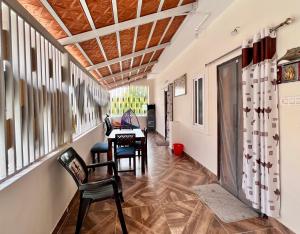 Nanis Villa