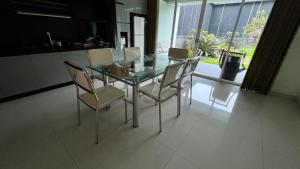 The Villa Nirvana Tawangmangu