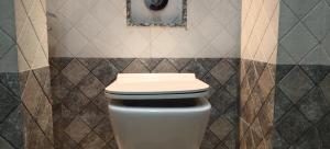 M-Hotel Aman Residency Ops- Quest Mall Near park circus Seven point crossing