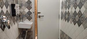 M-Hotel Aman Residency Ops- Quest Mall Near park circus Seven point crossing