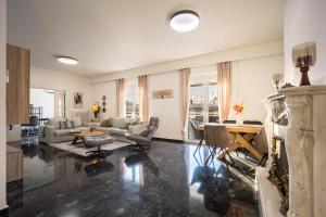 ChabbyNJoy - Modern 3BR with Acropolis View