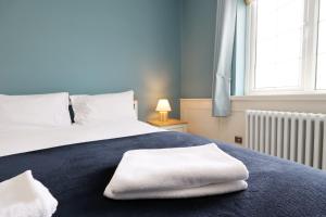 Perfect Bridgend Stay: Comfort & Space!