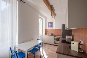 Apartment in the heart of Marseille well located