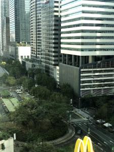 Cozy House BGC 1BR up to 6 Guests 100MBPS WiFi