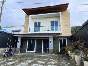 The Villa Nirvana Tawangmangu