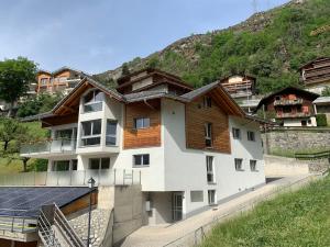 Ausgangspunkt zu Zermatt oder Saas-Fee