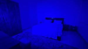 شقة جديدة اربع غرف نوم داخل حدود الحرم ومدخل مستقل