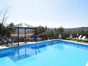 Villa in Syracuse with Pool and Terrace